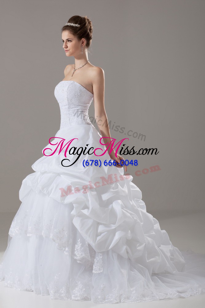 wholesale exquisite strapless sleeveless wedding gowns brush train lace and pick ups white taffeta and tulle