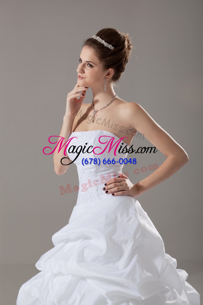 wholesale exquisite strapless sleeveless wedding gowns brush train lace and pick ups white taffeta and tulle
