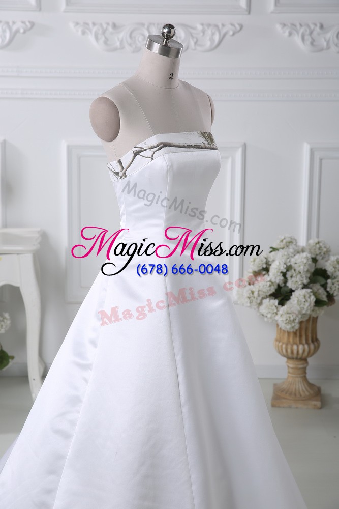 wholesale eye-catching white strapless lace up pattern bridal gown brush train sleeveless