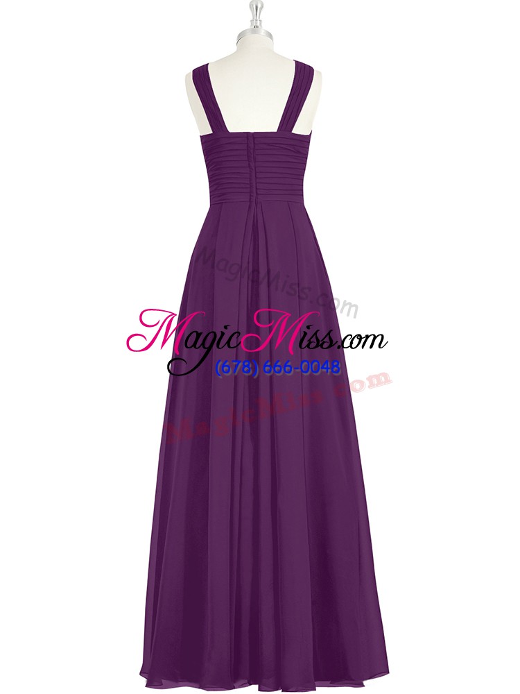 wholesale romantic sleeveless chiffon floor length zipper prom gown in eggplant purple with ruching