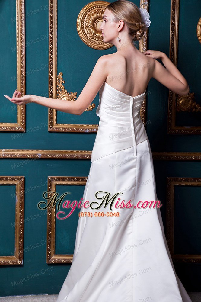 wholesale modest a-line strapless court train taffeta appliques wedding dress