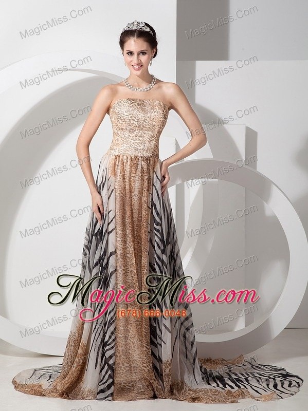 wholesale multi-color empire strapless court train special fabric prom dress