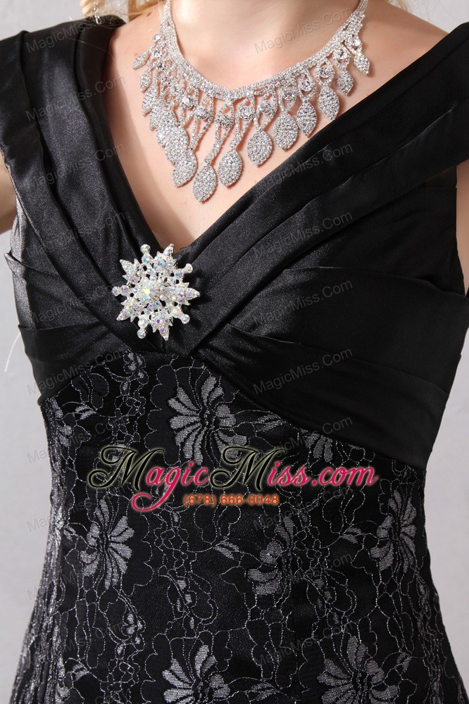 wholesale black a-line v-neck chapel train lace beading prom dress