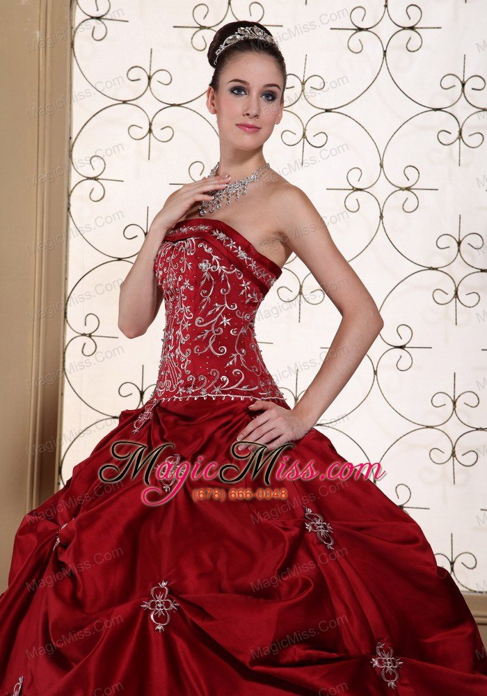 wholesale embroidery in wine red taffeta pick-ups strapless modest quinceanera dress in new york