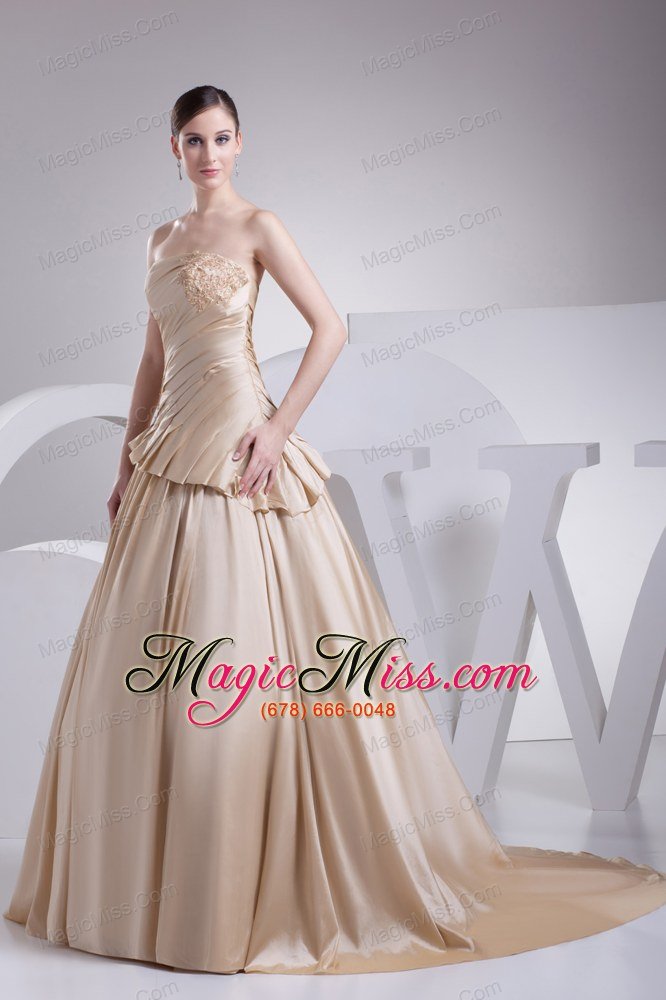 wholesale appliques a-line strapless chapel train wedding dress with champagne