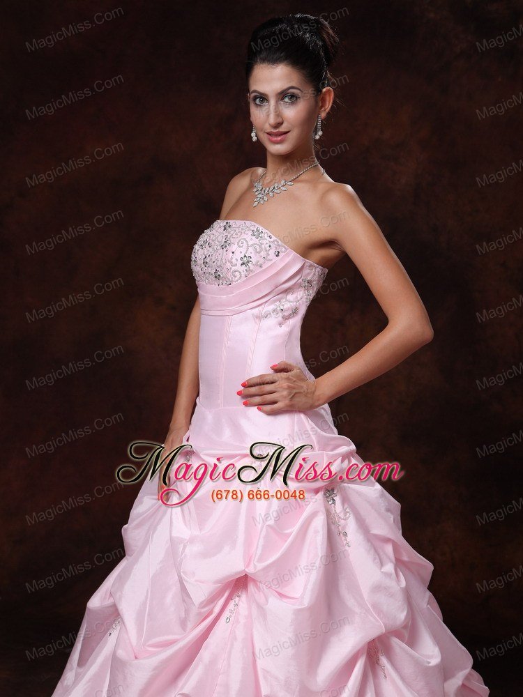 wholesale pick-ups pink strapless a-line chapel train taffeta customize 2013 new styles wedding dress