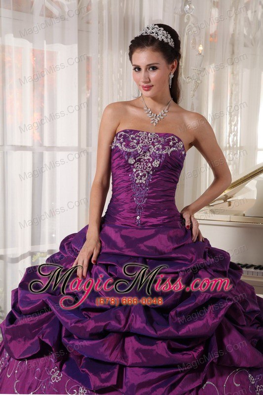 wholesale eggplant purple ball gown strapless floor-length taffeta embroidery with beading quinceanera dress