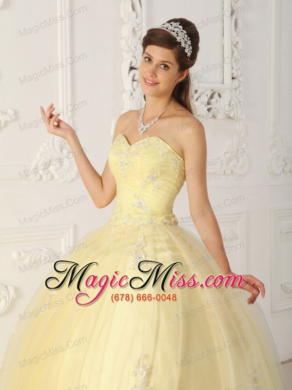 wholesale light yellow ball gown sweetheart floor-length taffeta and organza appliques quinceanera dress