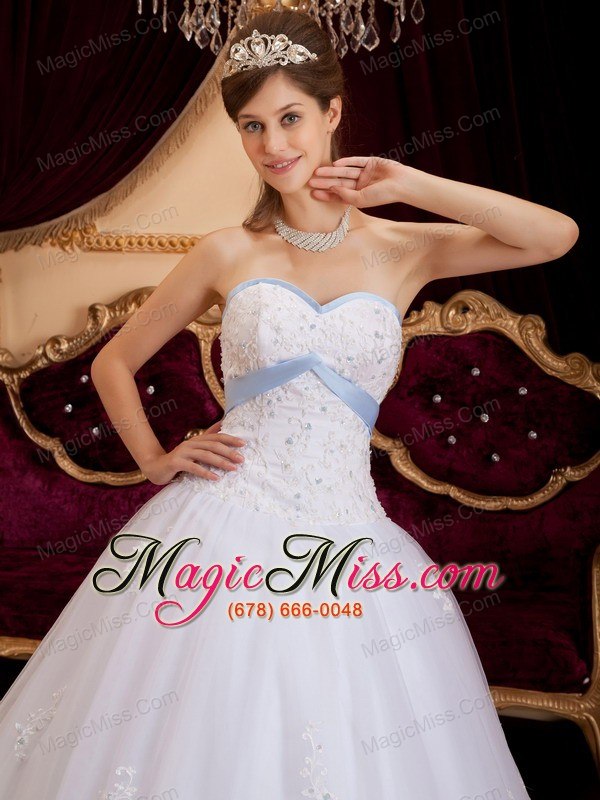 wholesale white a-line / princess sweetheart floor-length appliques tulle quinceanera dress