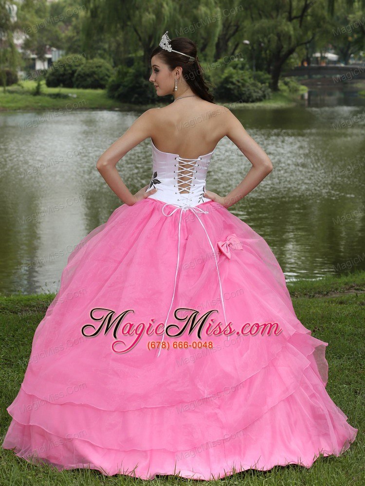 wholesale embroidery decorate rose pink quinceanera dress with strapless skirt