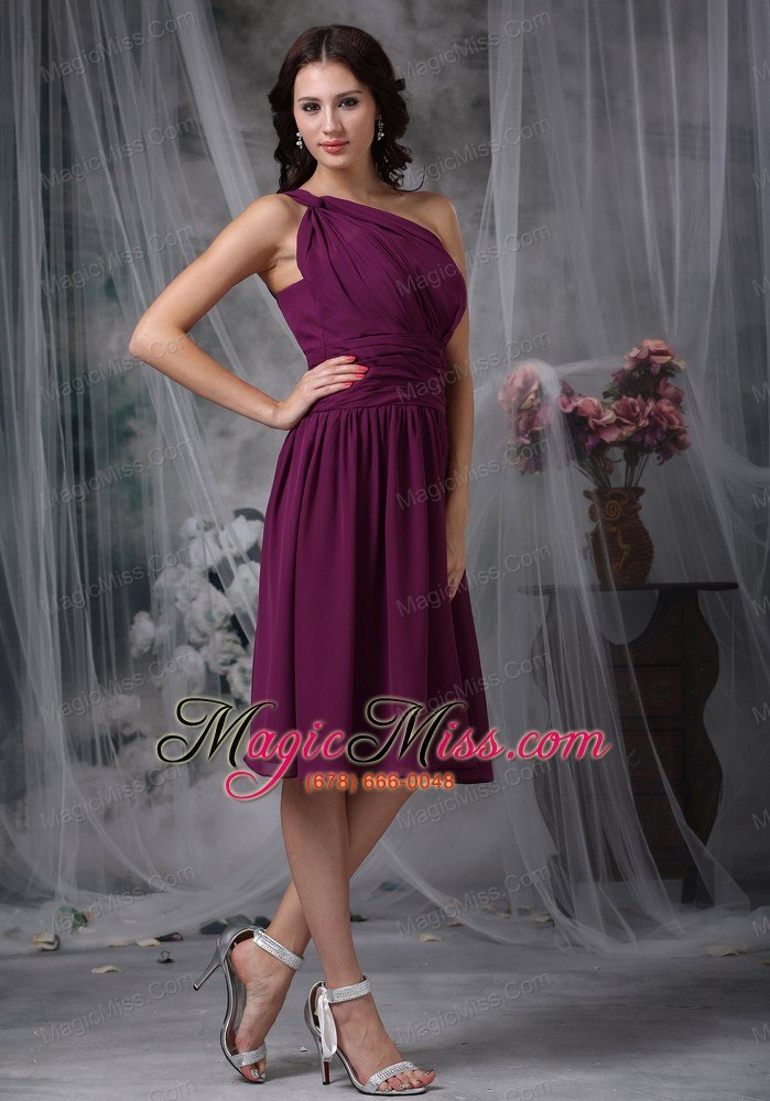 wholesale purple empire one shoulder knee-length chiffon ruch bridesmaid dress