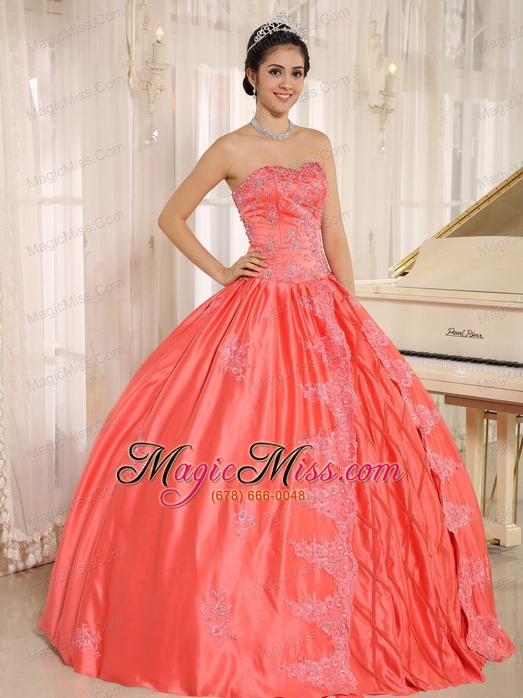 wholesale sacaba city embroiery with beading decorate on taffeta watermelon sweetheart quinceanera dress