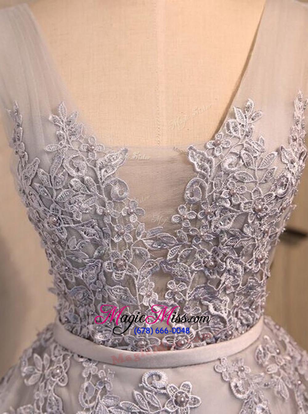 wholesale low price v-neck sleeveless junior homecoming dress mini length beading and appliques grey organza