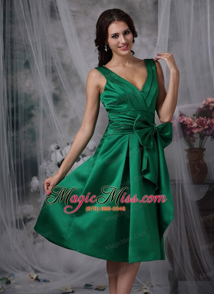 wholesale elegant dark green knee-length bridesmaid dress a-line v-neck satin bow tea-length
