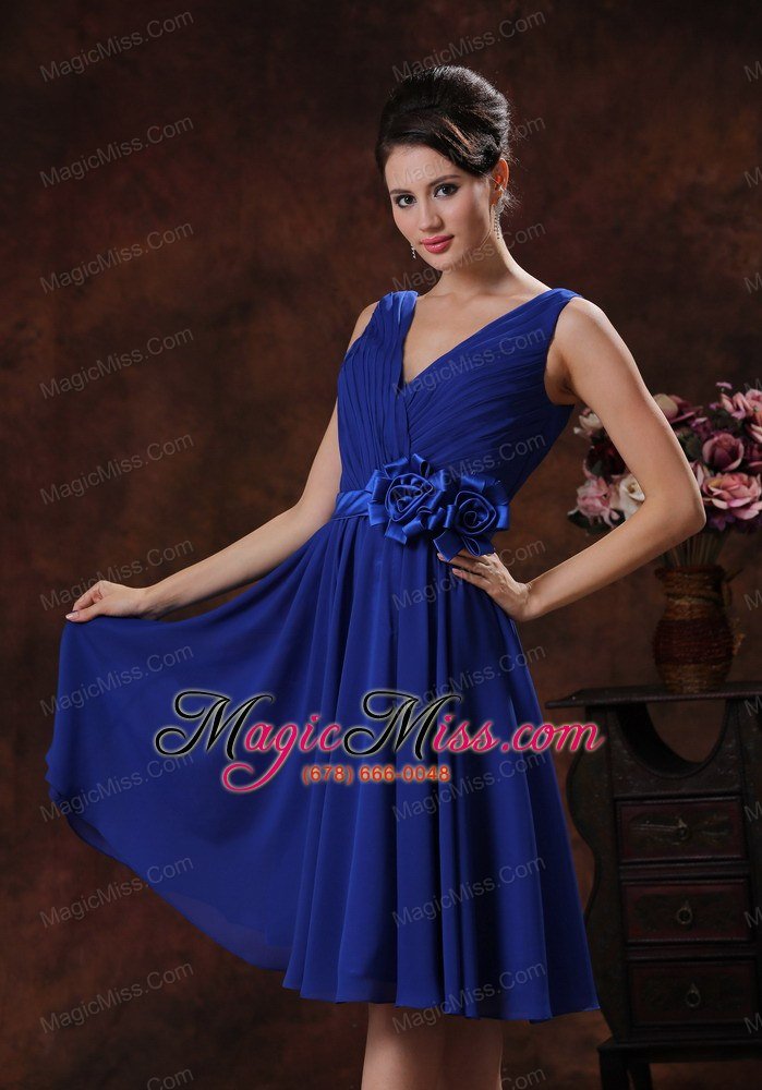 wholesale roral blue v-neck bridesmaid dress with flowers and ruch derocate in carefree arizona