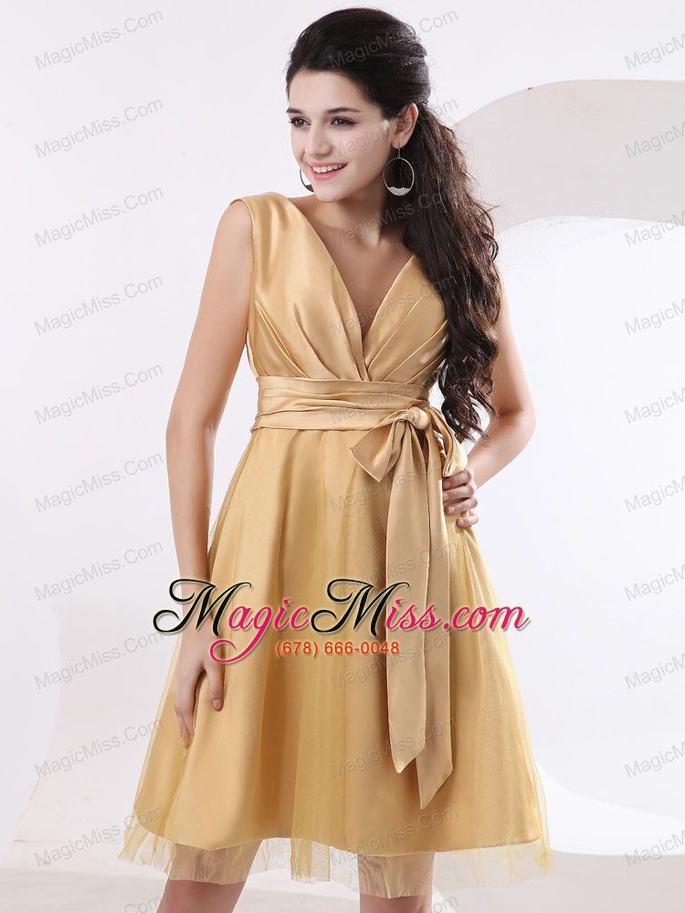 wholesale v-neck and sash for champagne prom dress with tulle and satin