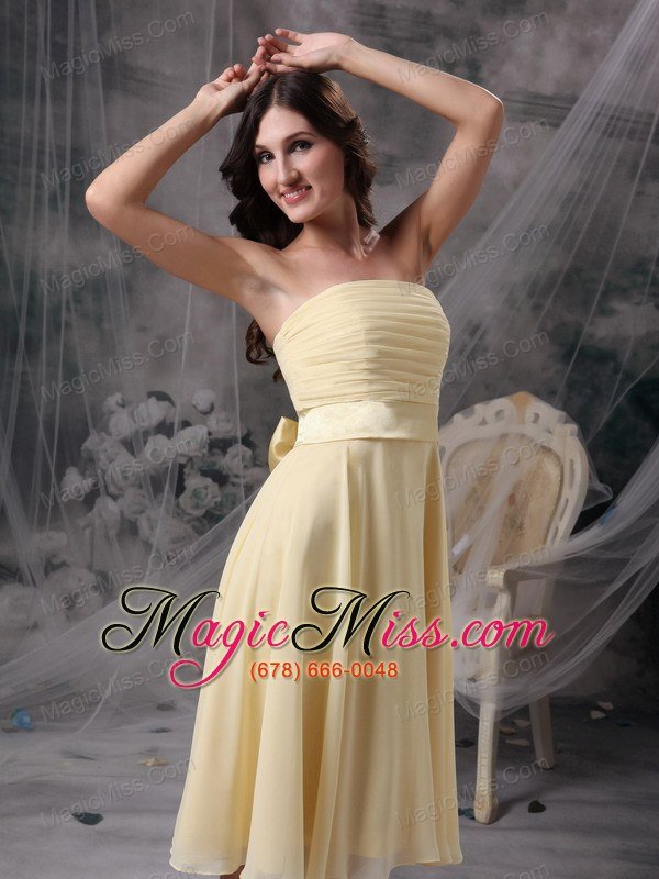 wholesale champagne empire strapless knee-length ruch chiffon bridesmaid dress