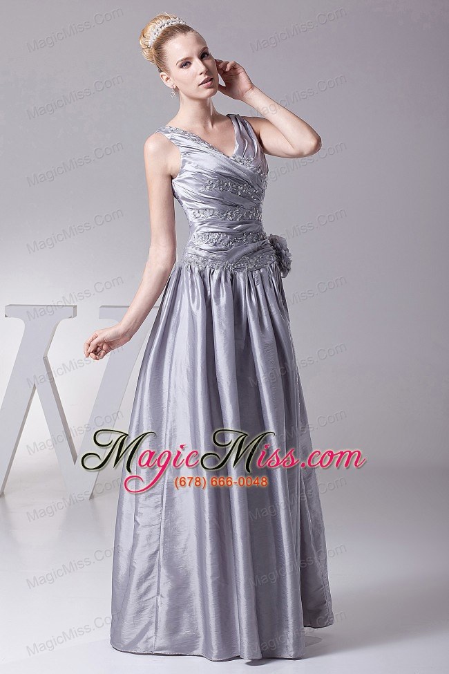 wholesale silver v-neck and hand made flower for prom dress with appliques ruch