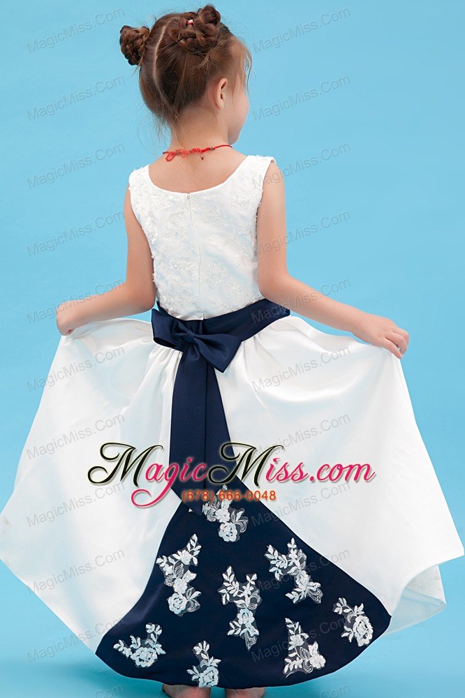 wholesale white a-line scoop ankle-length taffeta embroidery flower girl dress