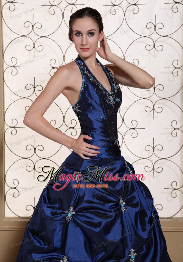 wholesale halter top ball gown quinceanera dress embroidery with beading