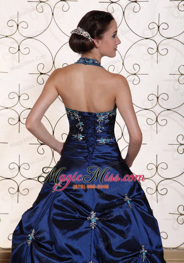 wholesale halter top ball gown quinceanera dress embroidery with beading