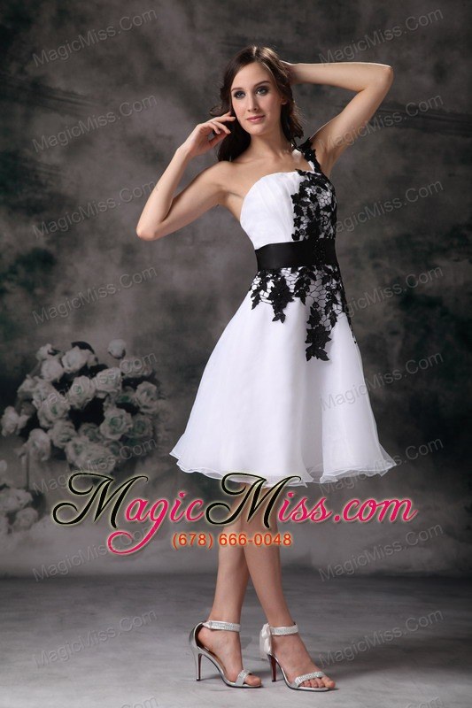 wholesale white a-line one shoulder mini-length organza lace bridesmaid dress