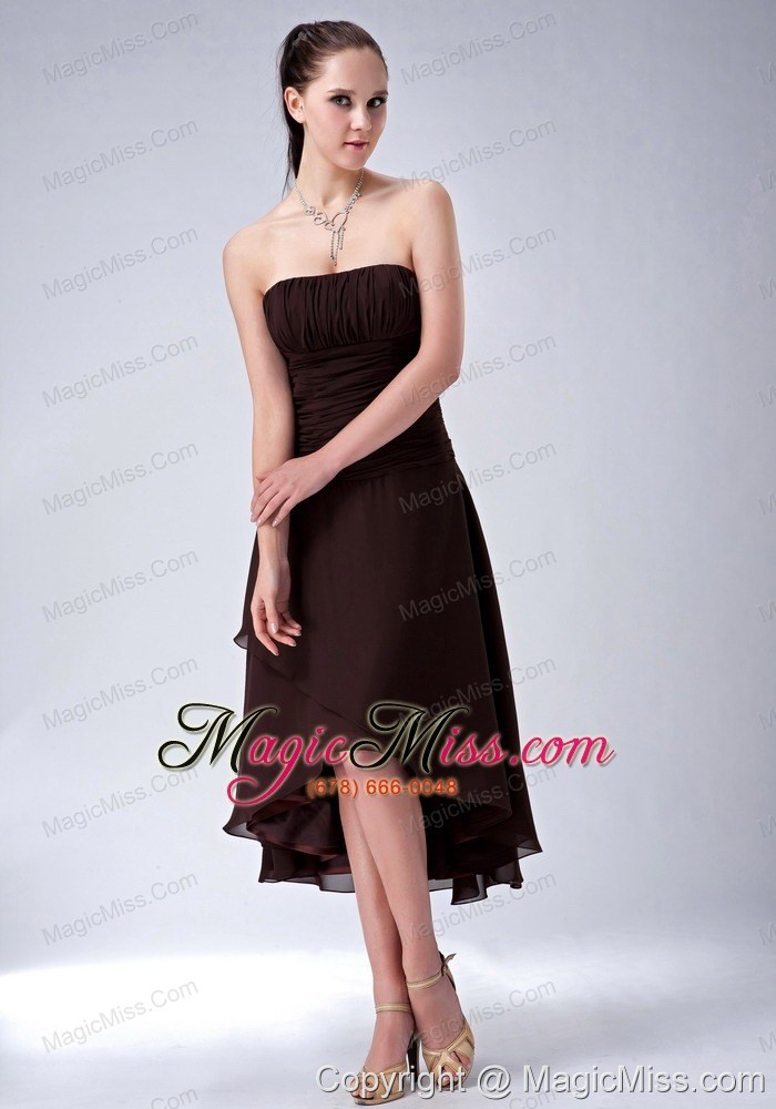 wholesale brown a-line / princess strapless high-low chiffon ruch bridesmaid dress