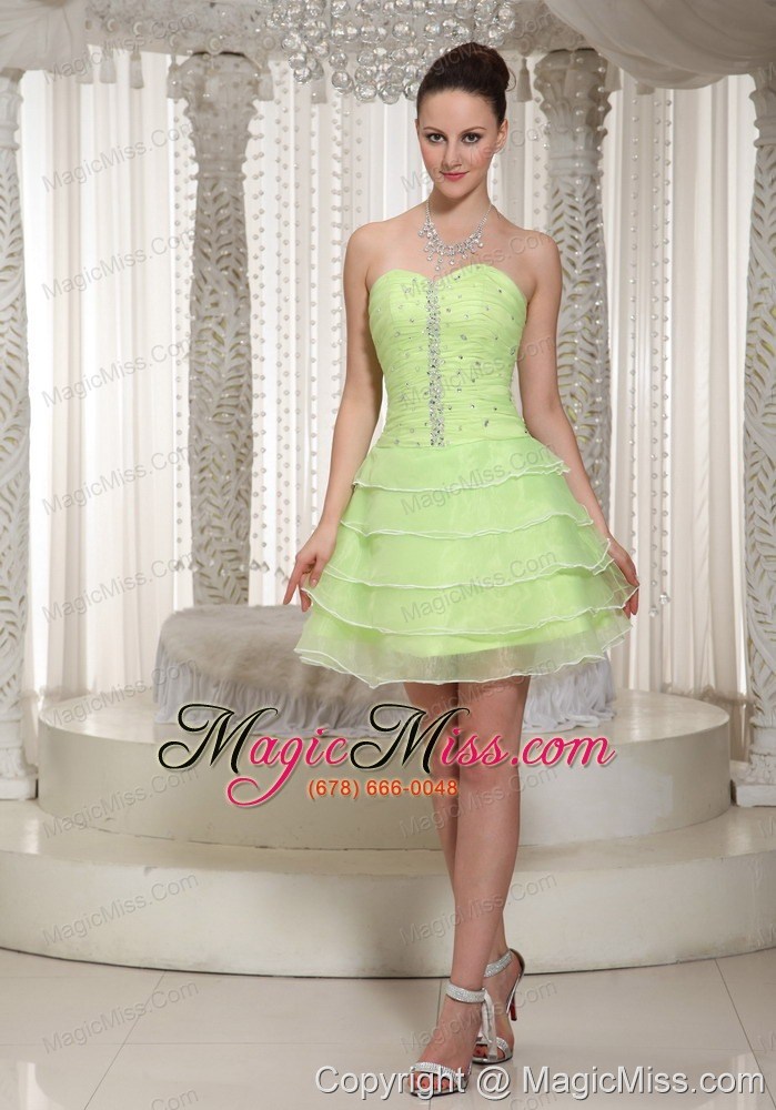 wholesale lace-up yellow green beaded decorate short prom dress with sweetheart