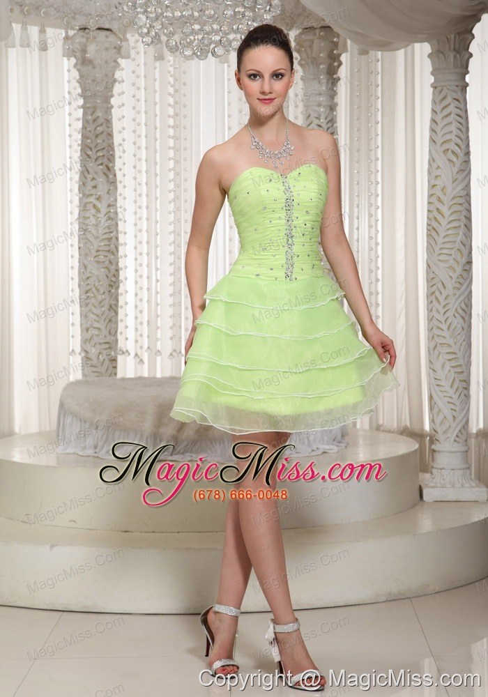 wholesale lace-up yellow green beaded decorate short prom dress with sweetheart
