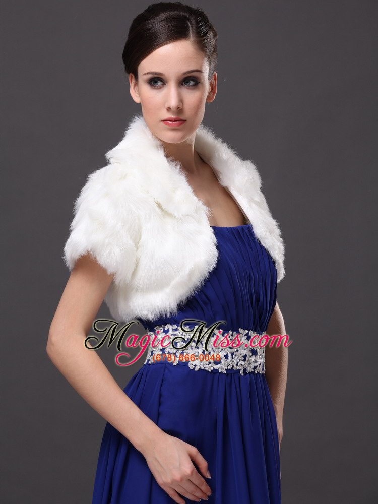 wholesale faux fur v-neck fashionable wedding short sleeves prom jacket white