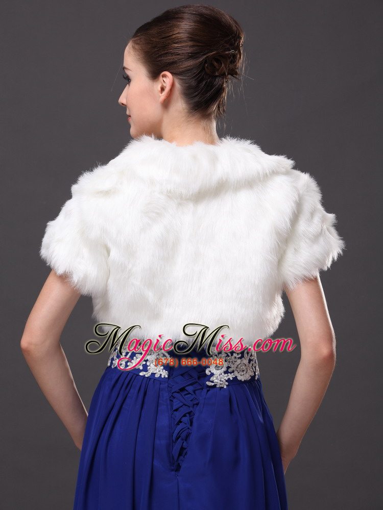 wholesale faux fur v-neck fashionable wedding short sleeves prom jacket white