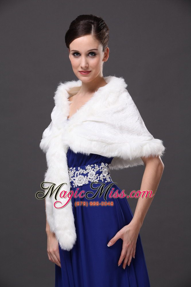 wholesale faux fur elegant v-neck white faux fur wedding party wedding wrap