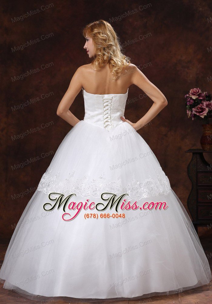 wholesale beading and embroidery decorate sweetheart neckline tulle floor-length ball gown 2013 wedding dress