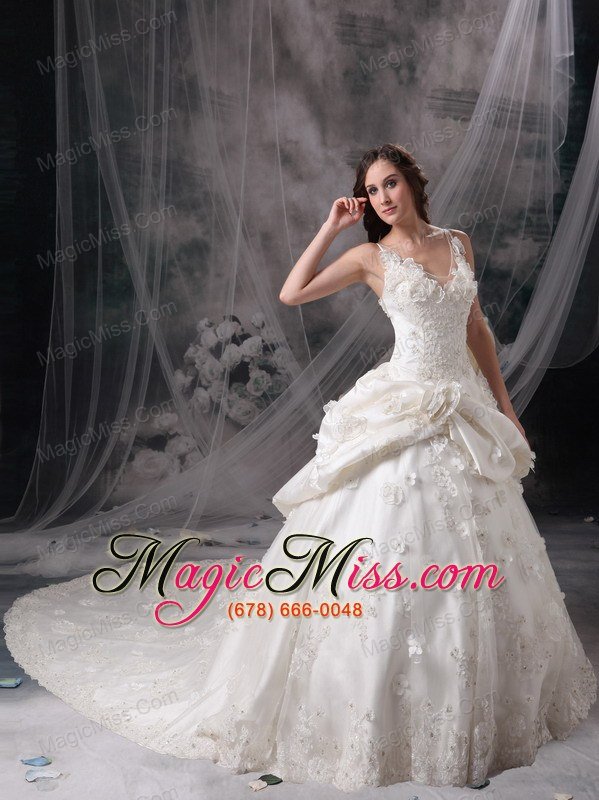 wholesale ivory princess v-neck floor-length taffeta lace and hand made flowers wedding dress