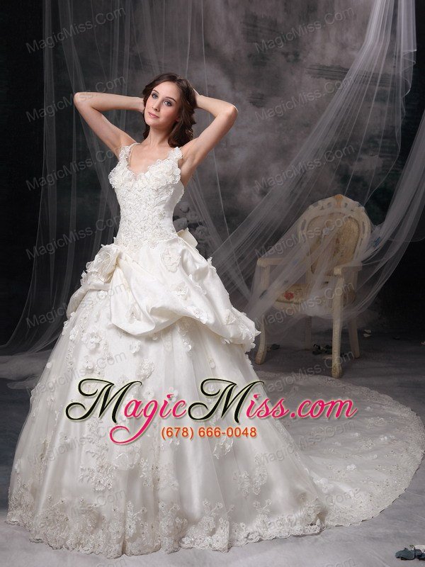 wholesale ivory princess v-neck floor-length taffeta lace and hand made flowers wedding dress