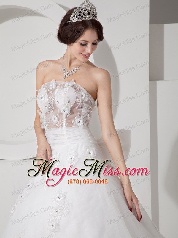 wholesale pretty a-line strapless court traintulle beading and appliques wedding dress