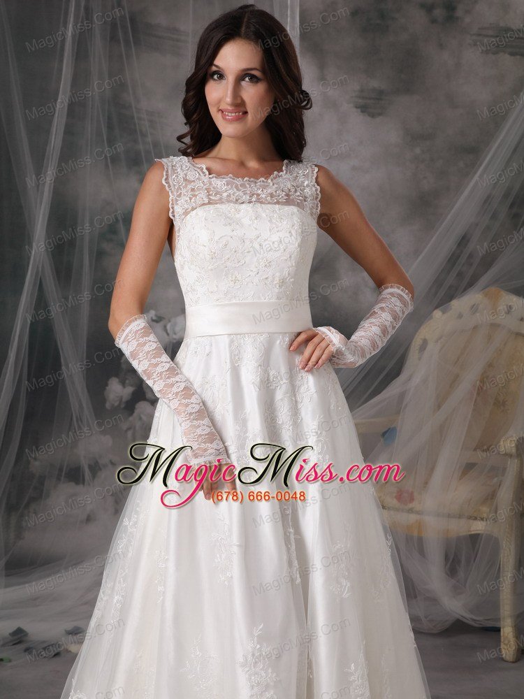 wholesale exquisite square a-line / princess court train taffeta lace wedding dress