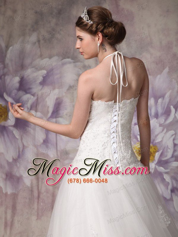 wholesale chic a-line / princess halter chapel train tulle beading wedding dress