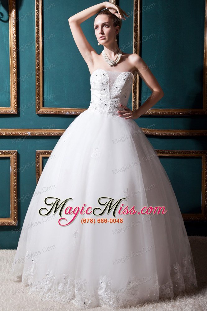 wholesale luxurious ball gown strapless floor-length tulle beading wedding dress