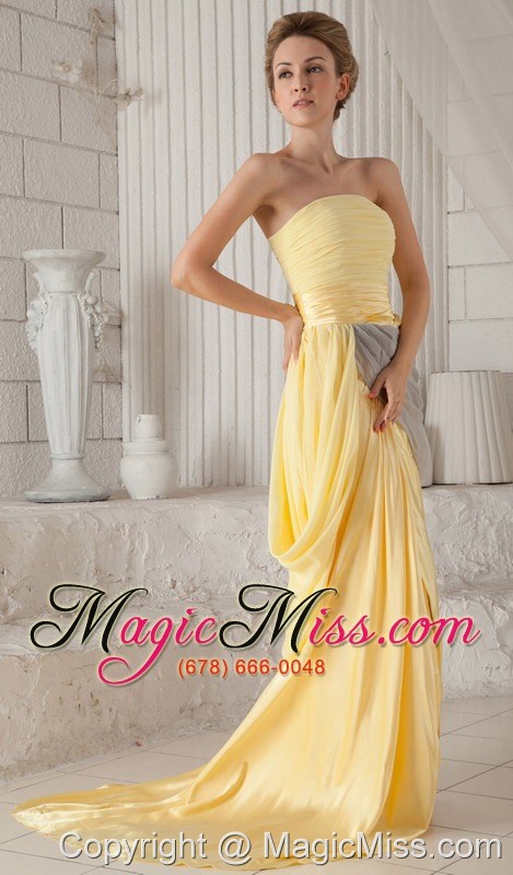 wholesale yellow empire strapless brush train elastic woven satin ruch prom / celebrity dress