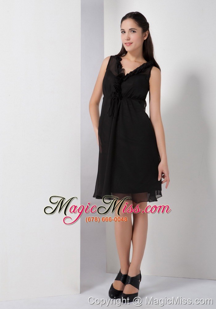 wholesale black a-line v-neck knee-length chiffon prom dress