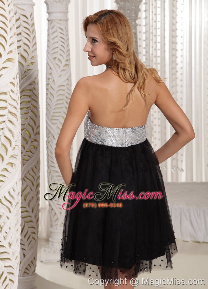 wholesale special fabric a-line sequins decorate bust strapless online black and sliver prom dress 2013