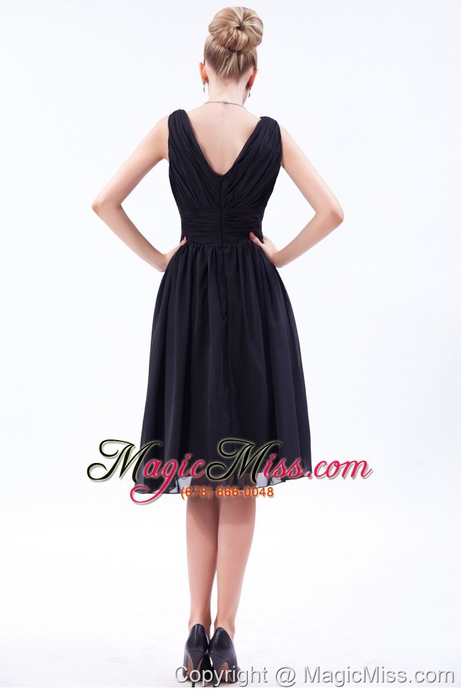 wholesale black empire v-neck knee-length chiffon ruch bridesmaid dress