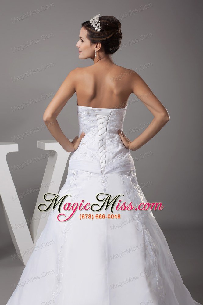 wholesale a-line strapless court train appliques wedding dress