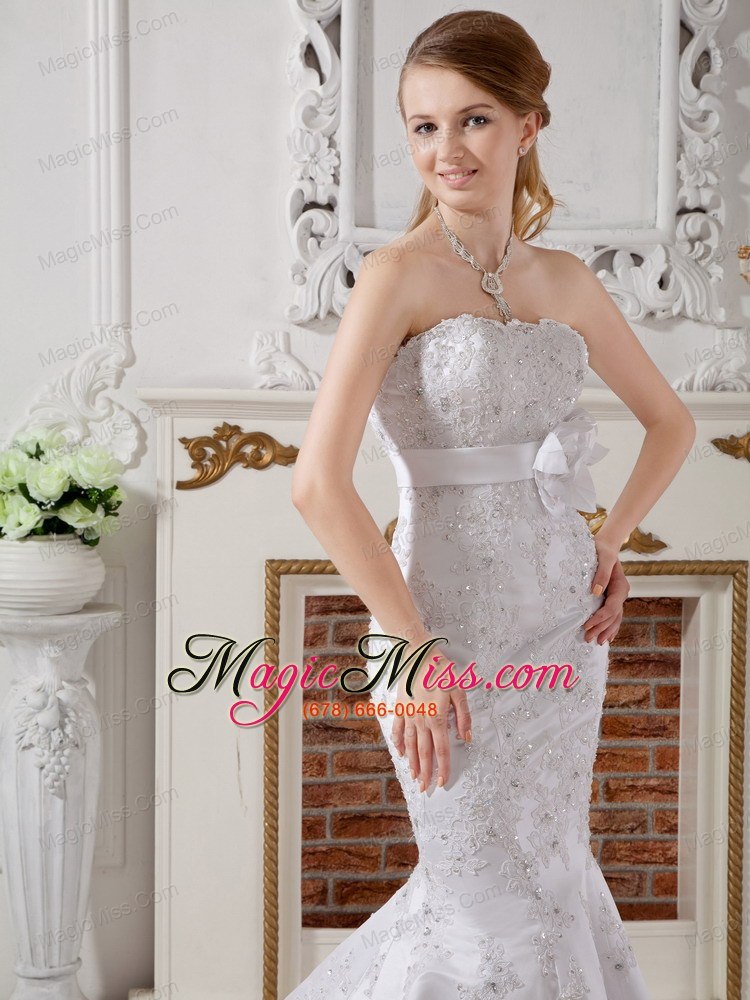 wholesale luxurious mermaid strapless court train lace sash wedding dress