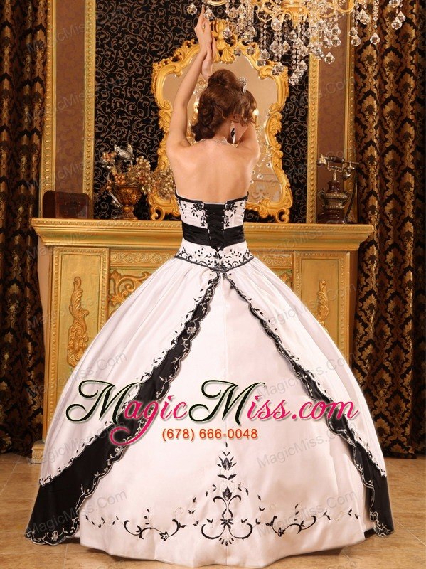 wholesale classical ball gown strapless floor-length embroidery satin white quinceanera dress