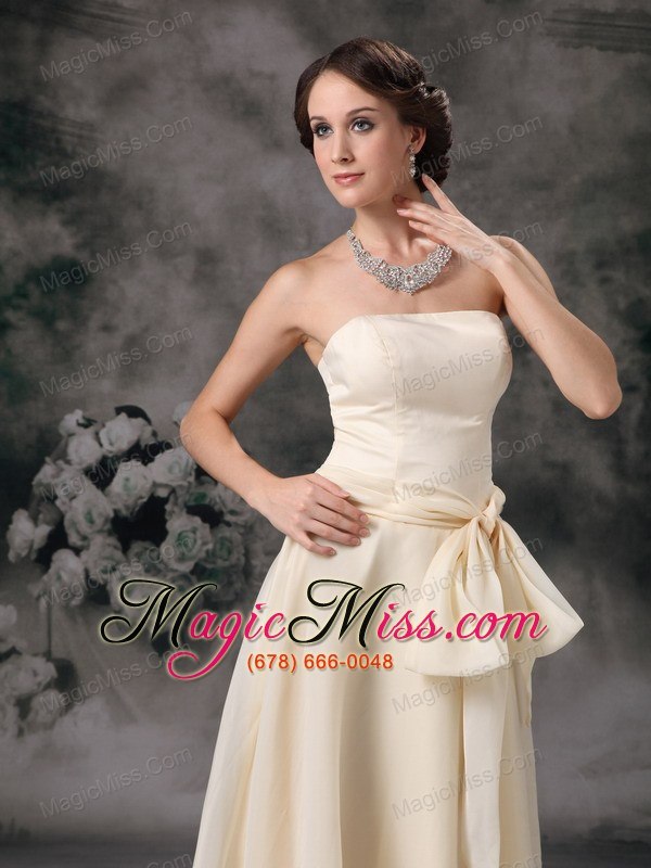 wholesale light yellow empire strapless floor-length chiffon sashes prom / evening dress