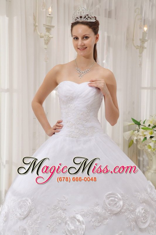 wholesale white ball gown sweetheart floor-length organza appliques quinceanera dress