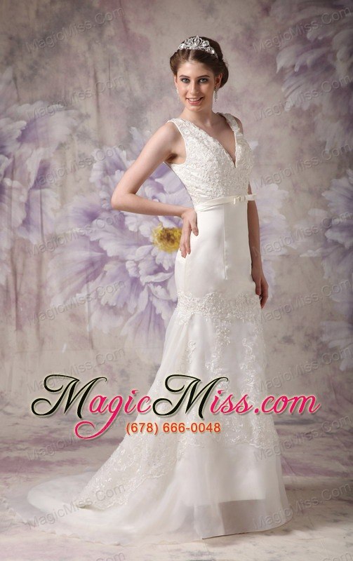 wholesale modest a-line v-neck court train taffeta and organza lace wedding dress