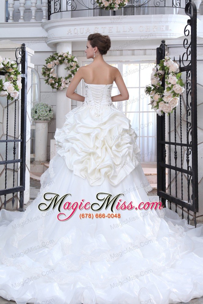 wholesale pretty a-line strapless chapel train organza beading and appliques wedding dress